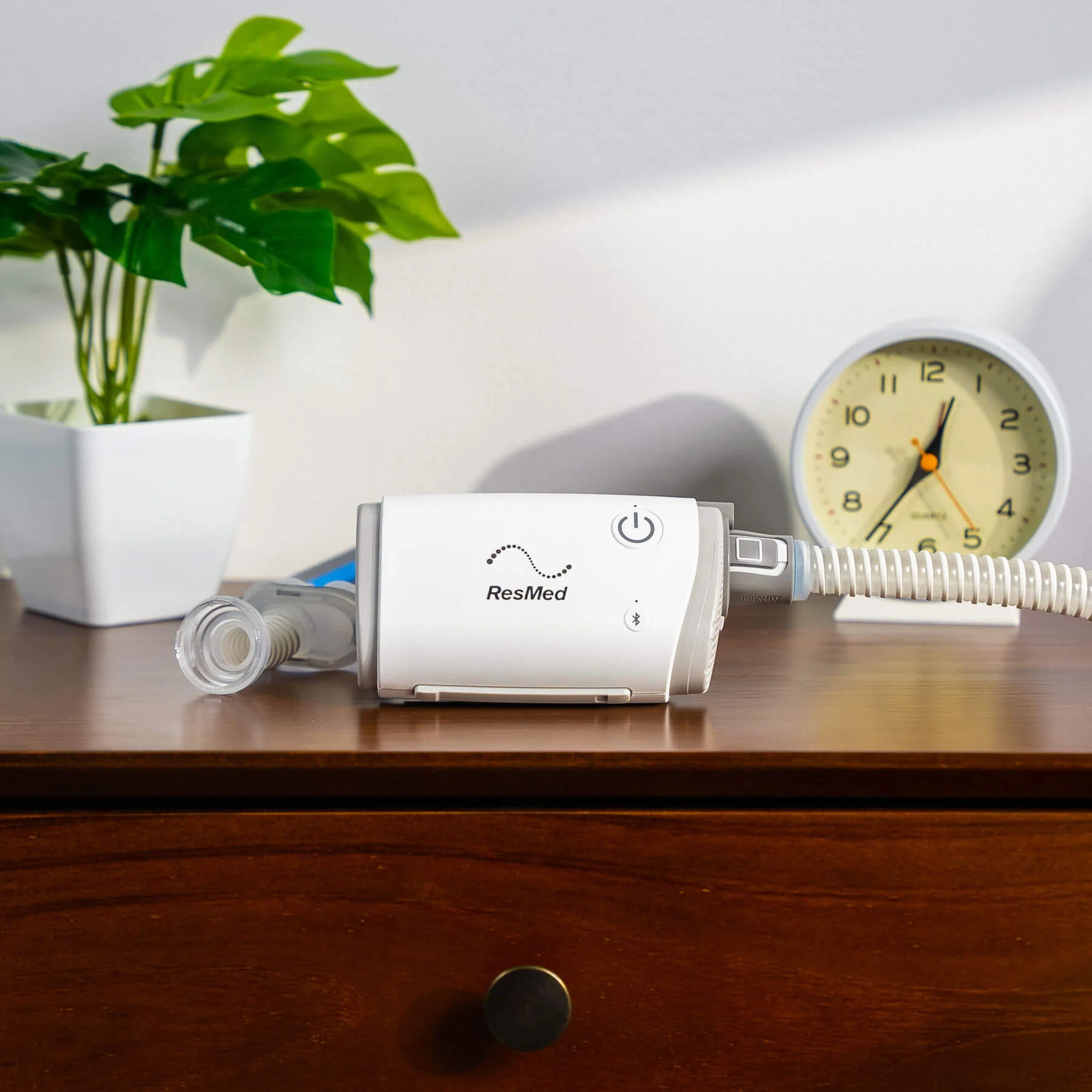 ResMed AirMini™ AutoSet Travel CPAP Machine - Image 3