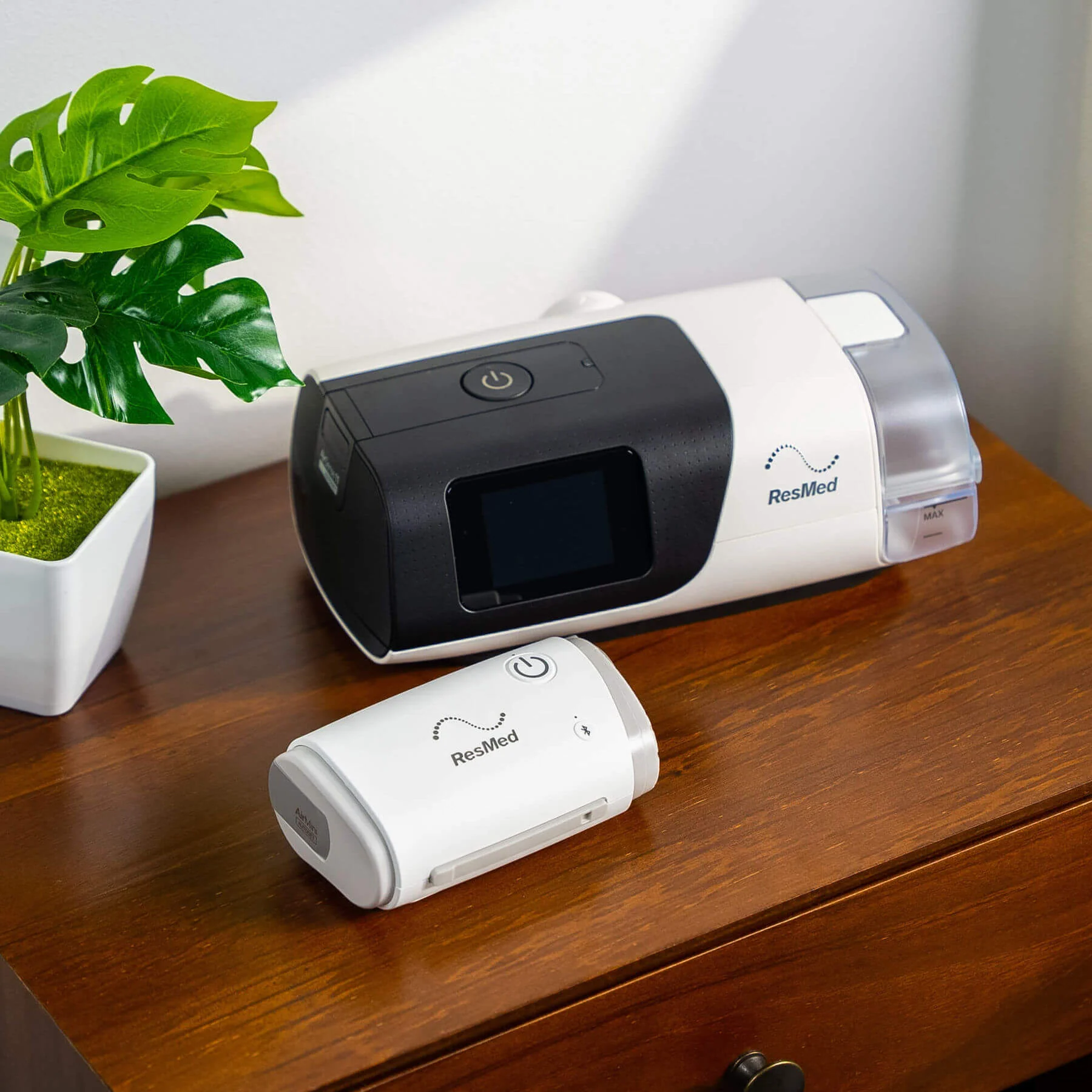 ResMed AirMini™ AutoSet Travel CPAP Machine - Image 6